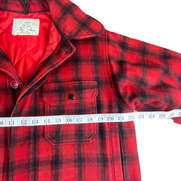 Vintage Woolrich Jacket Wool Plaid Men’s Hunting Coat Flannel Shacket - Picture 7 of 17